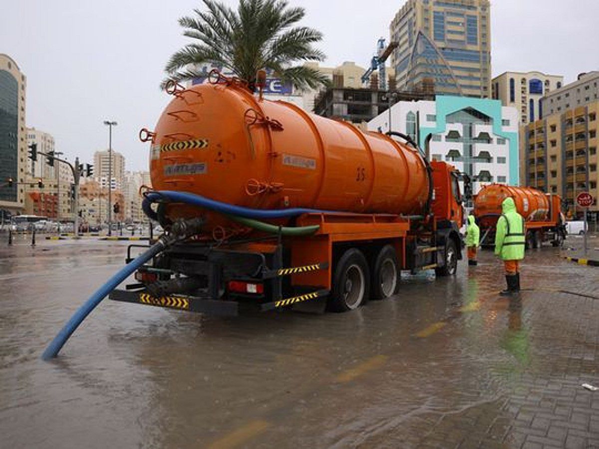 rain water removal service dubai